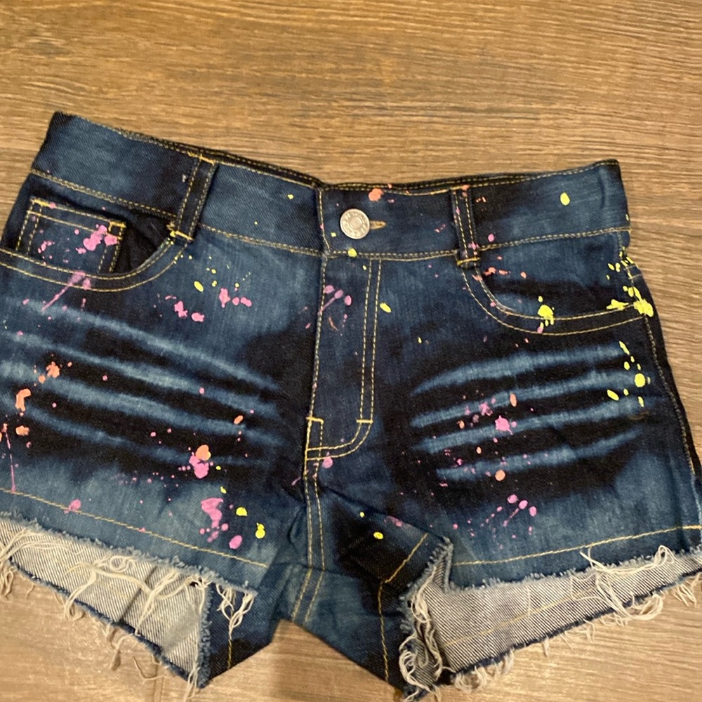 Splatter paint girls jean shorts